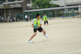 お父さんに教えてもらいながら、仲良く撮影されていました。(豆記者・中川さん(6年生)撮影) お父さんに教えてもらいながら、仲良く撮影されていました。