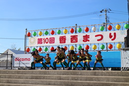 ダンスの様子です(ホームページ委員会取材班撮影) ダンスの様子です