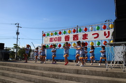 ダンスの様子です(ホームページ委員会取材班撮影) ダンスの様子です