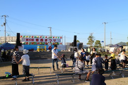 遊びうたライブ かば☆うま(ホームページ委員会取材班撮影) 遊びうたライブ かば☆うま