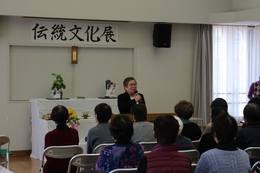 阿部婦人会会長の挨拶です(ホームページ委員会取材班撮影) 阿部婦人会会長の挨拶です