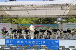 ステージイベントは高松市役所吹奏楽団からスタート(ホームページ委員会取材班撮影) ステージイベントは高松市役所吹奏楽団からスタート