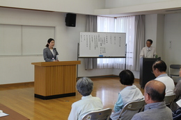 議案審議中の様子です(ホームページ委員会取材班撮影) 議案審議中の様子です