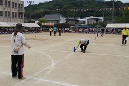 置き換え競争「来賓・体協・学校」(ホームページ委員会取材班撮影) 置き換え競争「来賓・体協・学校」