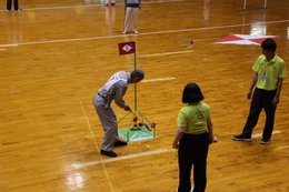 決勝トーナメントのプレーです(ホームページ委員会取材班撮影) 決勝トーナメントのプレーです