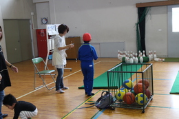 PTAチャリティバザー(ホームページ委員会撮影) PTAチャリティバザー