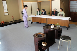 お茶会(ホームページ委員会撮影) お茶会