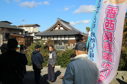 各ポイントで声かけ訓練(会下地区)(ホームページ委員会撮影) 各ポイントで声かけ訓練(会下地区)