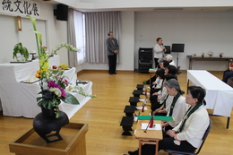 針供養に参加しよう(ホームページ委員会撮影) 針供養に参加しよう