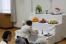 針供養に参加しよう(ホームページ委員会撮影) 針供養に参加しよう