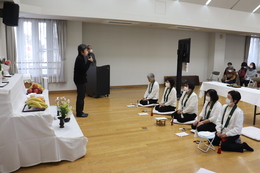 神邊香西婦人会会長の挨拶です(ホームページ委員会撮影) 神邊香西婦人会会長の挨拶です