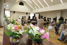 常に換気が行われている室内です(ホームページ委員会撮影) 常に換気が行われている室内です