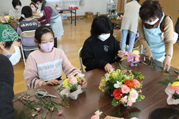 完成間近です(ホームページ委員会撮影) 完成間近です
