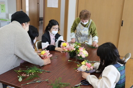 完成間近(ホームページ委員会撮影) 完成間近