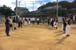 初日のプレイボール(ホームページ委員会撮影) 初日のプレイボール