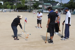 プレーの様子(ホームページ委員会撮影) プレーの様子
