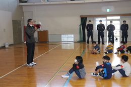 司会進行は自主防災会の上久保さん(ホームページ委員会撮影) 司会進行は自主防災会の上久保さん