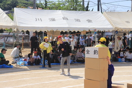 障害物リレー(ホームページ委員会撮影) 障害物リレー