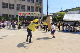 障害物リレー(ホームページ委員会撮影) 障害物リレー
