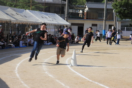 自治区対抗リレー(ホームページ委員会撮影) 自治区対抗リレー