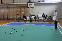 ボッチャ(ホームページ委員会撮影) ボッチャ