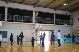 アジャタ(スポーツ玉入れ)(ホームページ委員会撮影) アジャタ(スポーツ玉入れ)