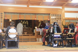 香西水軍出陣式の神事(ホームページ委員会撮影) 香西水軍出陣式の神事