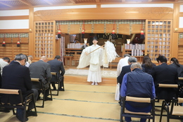 神事の様子(ホームページ委員会撮影) 神事の様子
