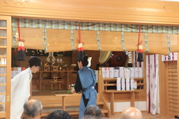 神事の様子(ホームページ委員会撮影) 神事の様子