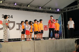 日下尚選手の緊急来場(ホームページ委員会撮影) 日下尚選手の緊急来場