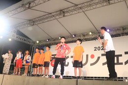 日下尚選手の緊急来場(ホームページ委員会撮影) 日下尚選手の緊急来場