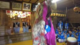 平賀獅子の一人獅子(平賀北秋祭り実行委員会撮影) 平賀獅子の一人獅子
