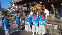 御旅所に神輿が到着(平賀北秋祭り実行委員会撮影) 御旅所に神輿が到着