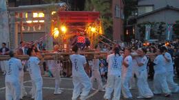 練物奉納 太鼓台(平賀北秋祭り実行委員会撮影) 練物奉納 太鼓台