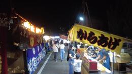 夜店の様子(平賀北秋祭り実行委員会撮影) 夜店の様子