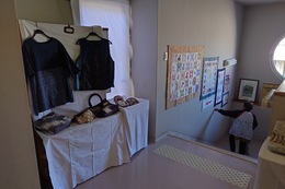 作品展(2Fホール・階段室)(ホームページ委員会撮影) 作品展(2Fホール・階段室)