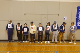 試合開始前の整列(香西地区スポーツ推進委員撮影) 試合開始前の整列