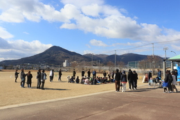 少し風は有りましたが晴天です(ホームページ委員会撮影) 少し風は有りましたが晴天です