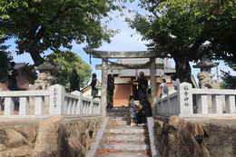 稲倉神社には(ホームページ委員会撮影) 稲倉神社には
