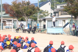 開会式の様子(ホームページ委員会撮影) 開会式の様子