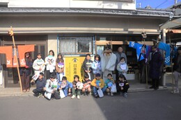 そのあと寄ったフジタカ醤油の高原本店(ホームページ委員会撮影) そのあと寄ったフジタカ醤油の高原本店