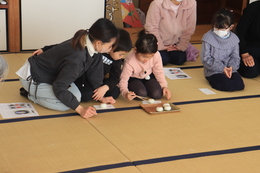 �����̌��̗l�q