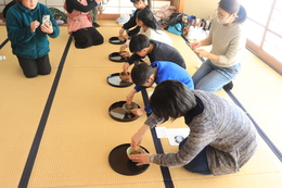 �����̌��̗l�q